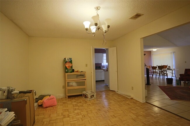 Building Photo - 6214 Grandvale Dr