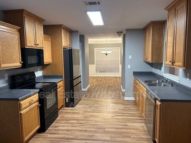 Foto del edificio - 648 Lynchburg St