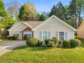 Building Photo - 678 Arbour Way