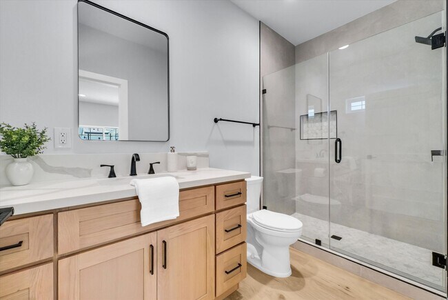 Foto del edificio - Beautiful Brand New 3 Bed, 2 Bath Downstairs ADU in the Heart of Downtown Fullerton