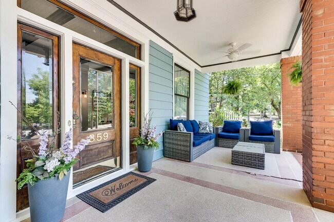 Foto del edificio - 859 Edgewood Ave NE