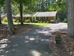 Building Photo - 4905 Heritage Dr