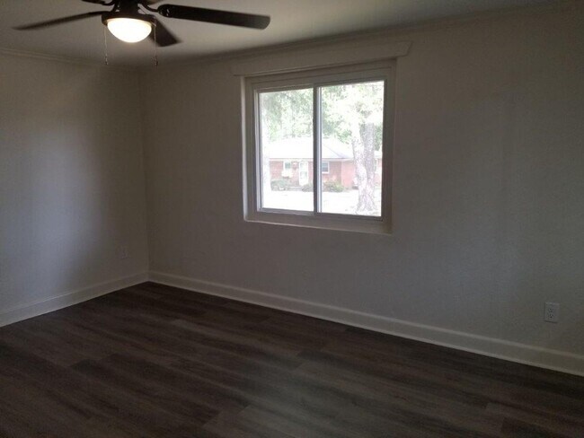 Foto del edificio - 1911 Peachtree St