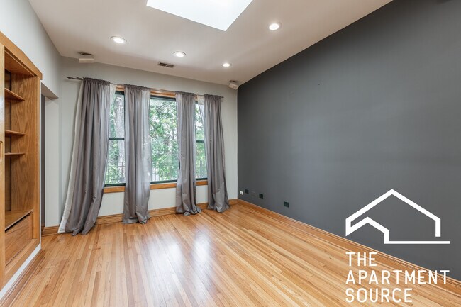 Building Photo - 3743 N Saint Louis Ave