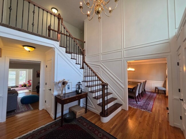 Building Photo - Middle Plantation