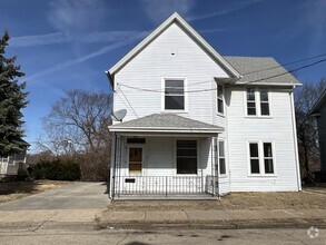 Building Photo - 451 W 16th St