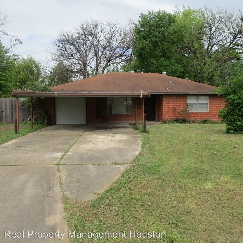 Primary Photo - 4610 Randwick Dr