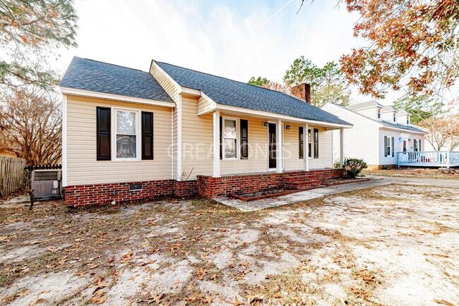 Building Photo - 136 Hunting Ave