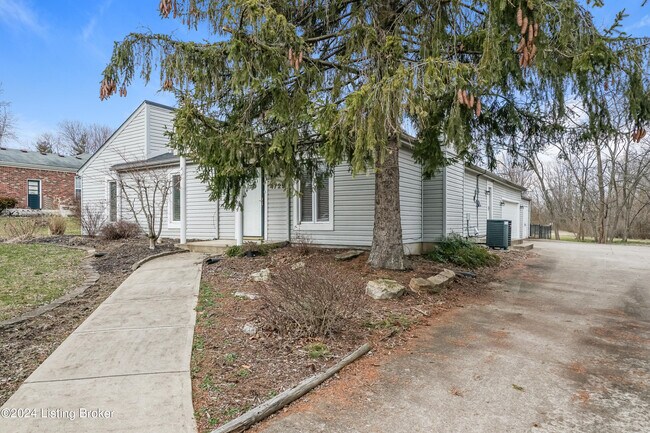 Building Photo - 4729 Shenandoah Dr