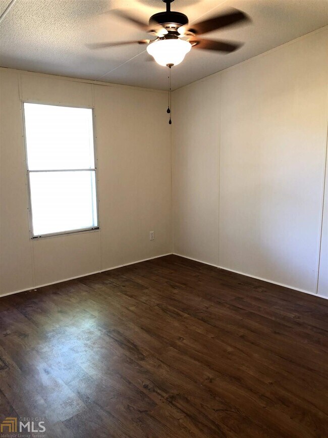 Building Photo - 448 Palmhurst Dr