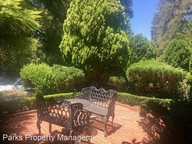 Foto del edificio - 4 br, 3 bath House - 90 Hazel Ln.