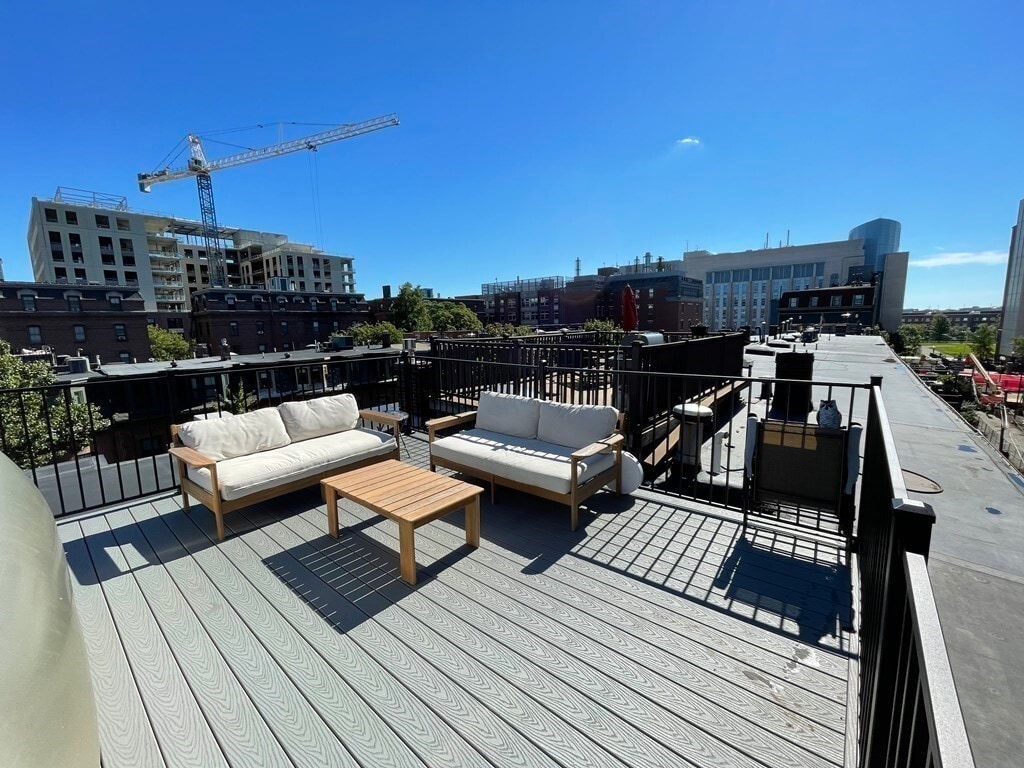 Foto principal - 100 E Brookline St