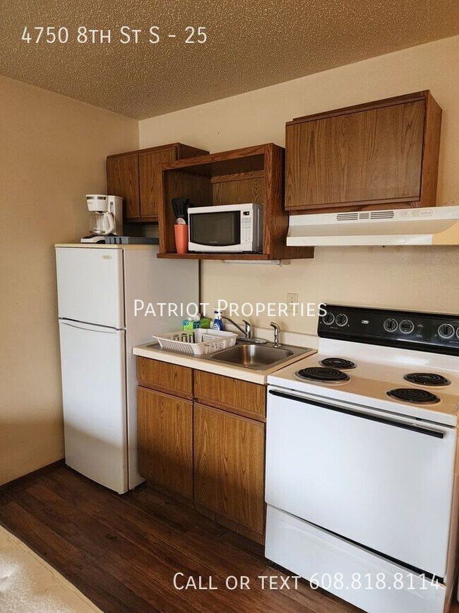 Foto del edificio - 4750 8th St S