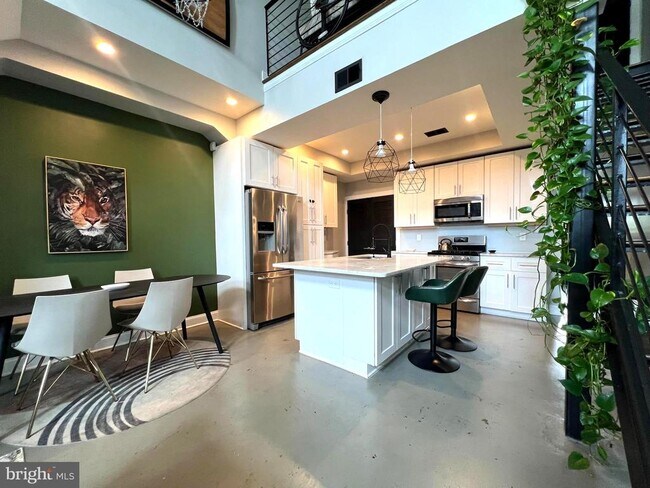 Foto del edificio - 619 16th St NE