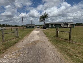 Building Photo - 1841 County Rd 382
