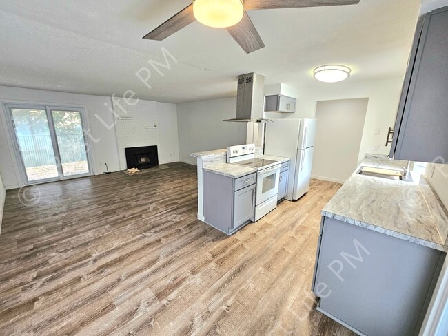 Foto del edificio - 2112 NE 33rd St