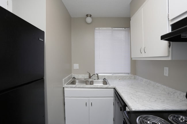 Kitchen - Copperfield Apartments