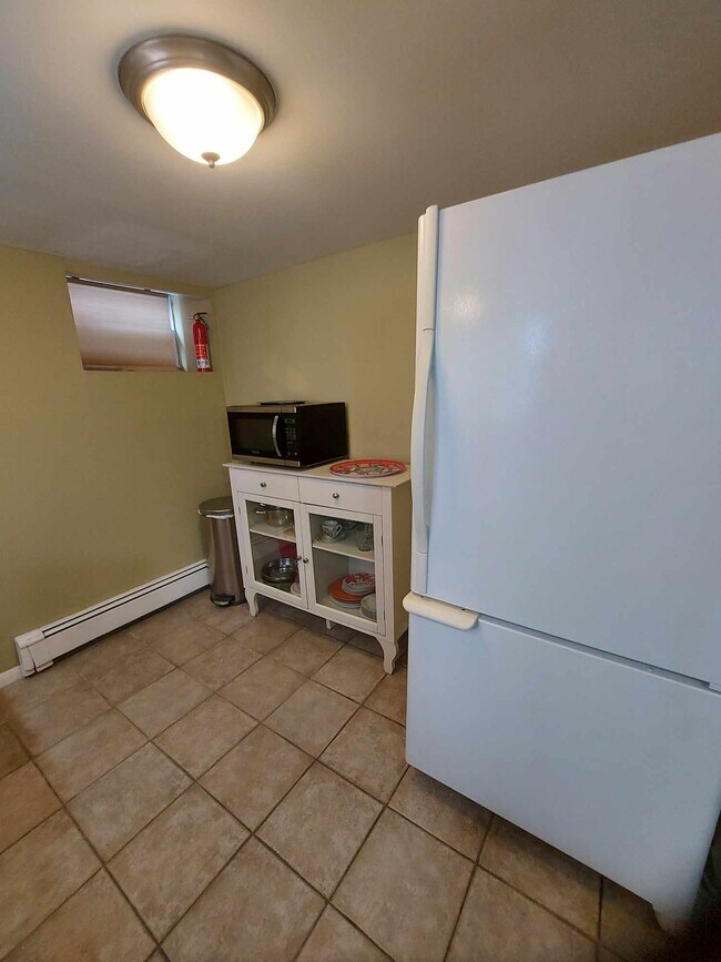 Building Photo - 509 Saint Pauls Ave