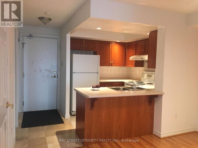 Building Photo - 125 Omni Dr