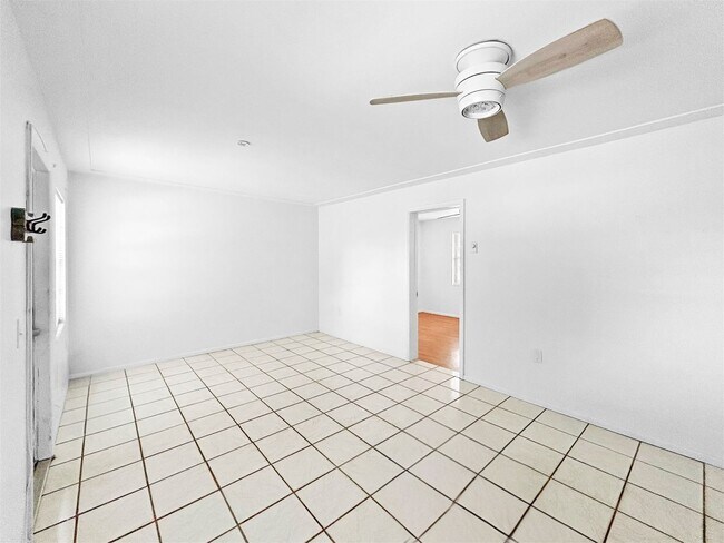 Foto del edificio - 10464 106th Ave N