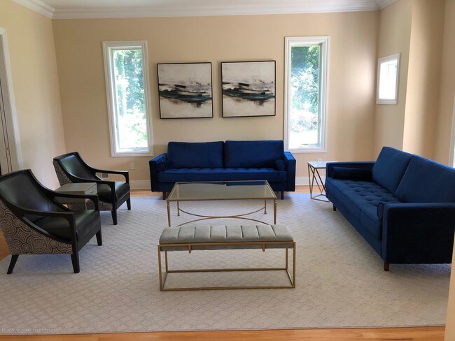 Foto del edificio - 55 Old Farm Rd