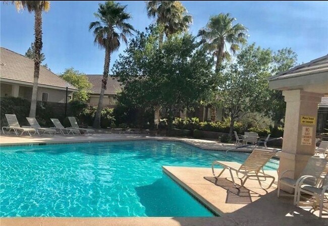 Foto del edificio - 273 Kyland Cove Ave