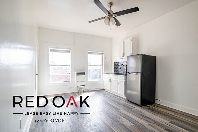 Foto del edificio - 744 Beacon Ave
