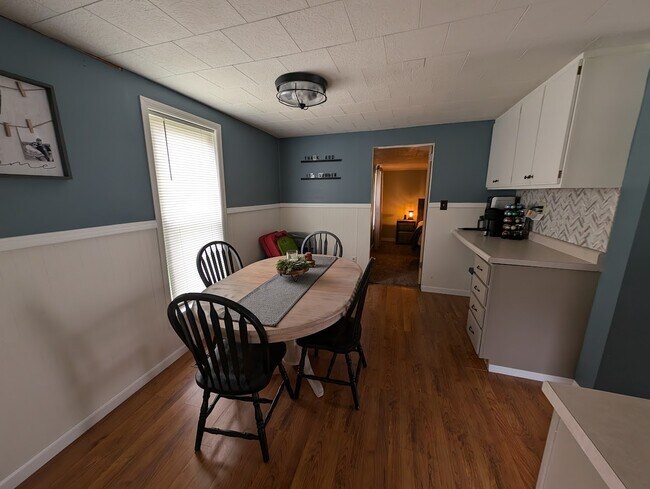 Foto del edificio - 608 8th Ave SW