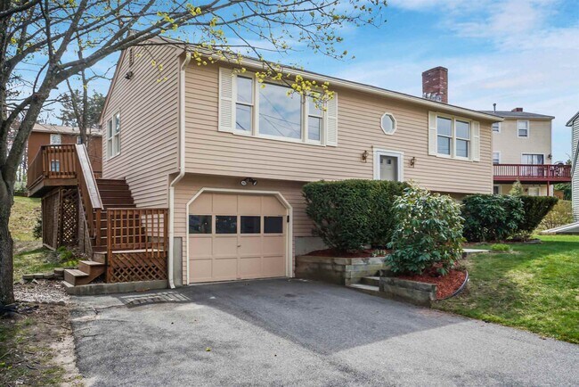 Building Photo - 12 Killian Dr