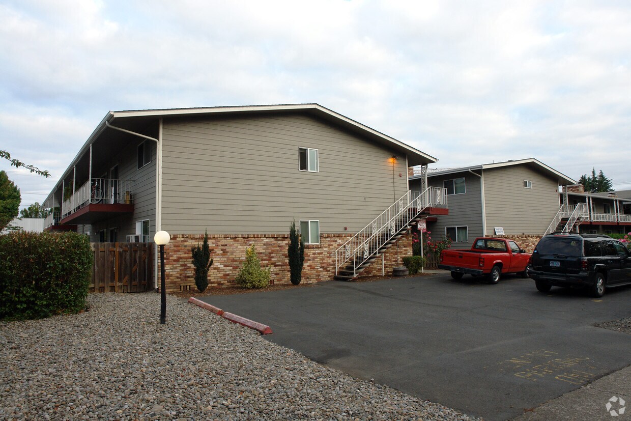 Building Photo - Liberty Street Apartments