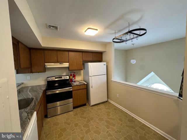 Foto del edificio - 38 Pinewood Dr