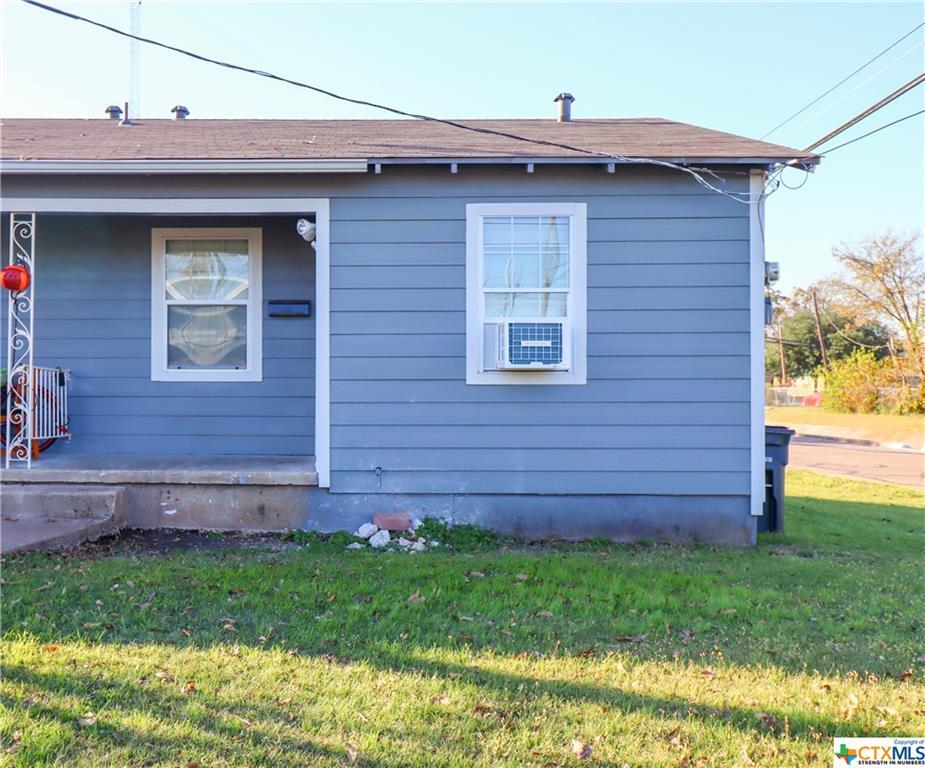 Primary Photo - 122 W Avenue A