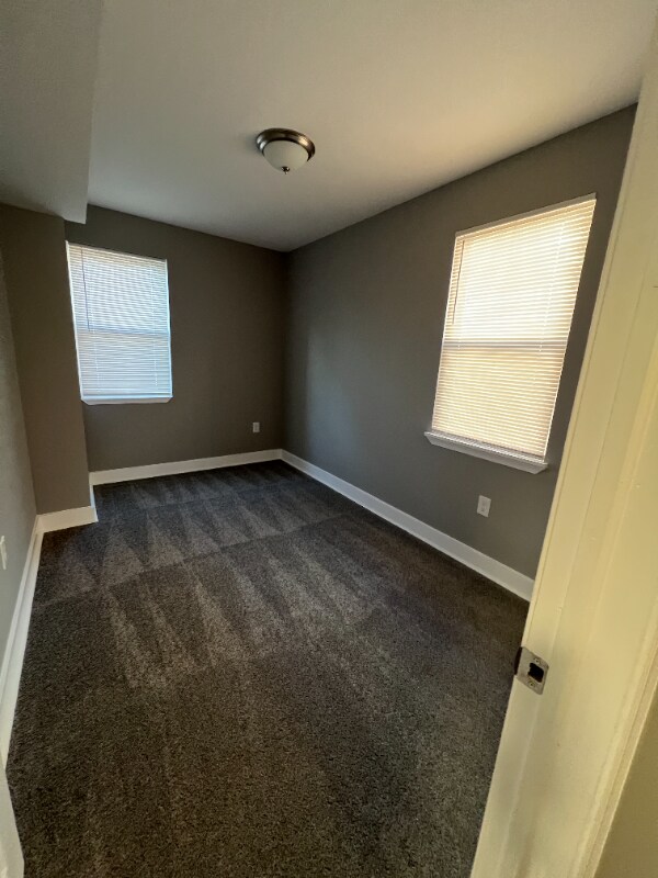 Foto del edificio - 316 62nd St NE