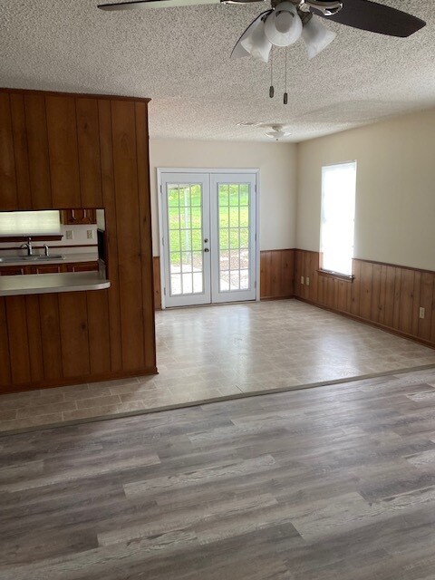 Foto del edificio - 736 Daigle St