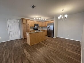 Building Photo - 3602 SW Deerfield Blvd