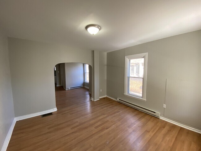 Building Photo - 149 Lincoln St