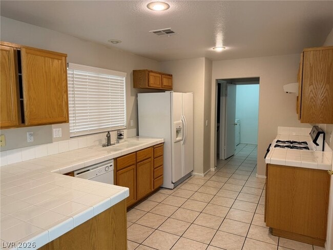 Foto del edificio - 1424 Red Sunset Ave