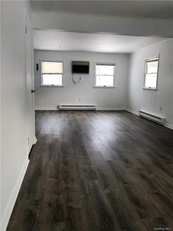 24 Jefferson Ave Unit 2, Jeffersonville, NY 12748 Room for Rent in