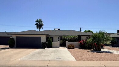 Building Photo - 1237 E Riviera Dr