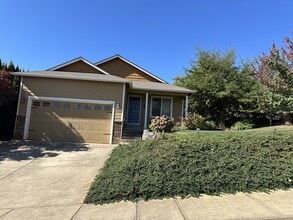 Building Photo - 6913 Owl Dr SE