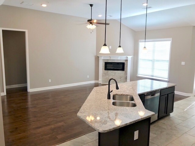 Building Photo - 8847 Glen Crossing
