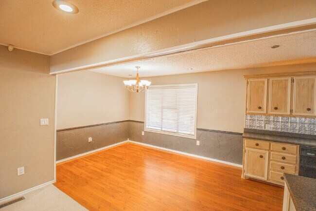 Foto del edificio - 3 Bedroom 2 Bathroom with a basement