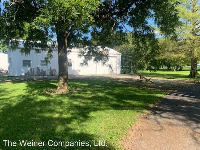 Building Photo - 4 br, 3 bath House - 1056 County Road 2300 E