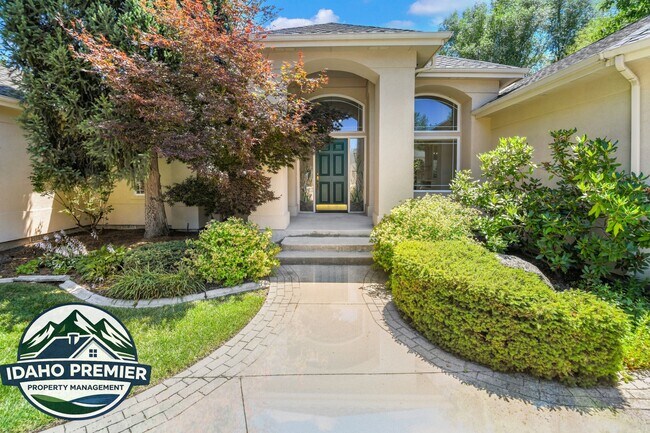 Building Photo - 481 E Trailside Dr
