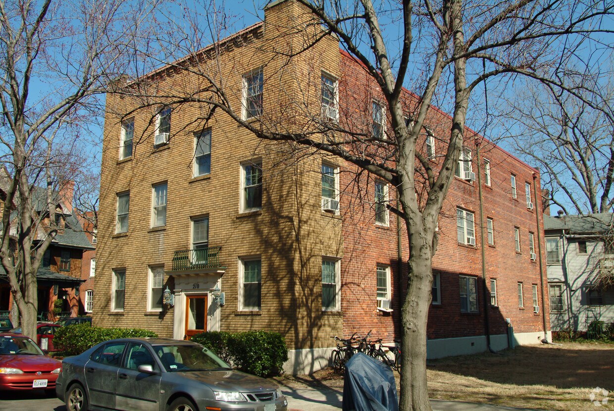 210 Drummond Pl, Norfolk, VA 23507 Apartments in Norfolk, VA