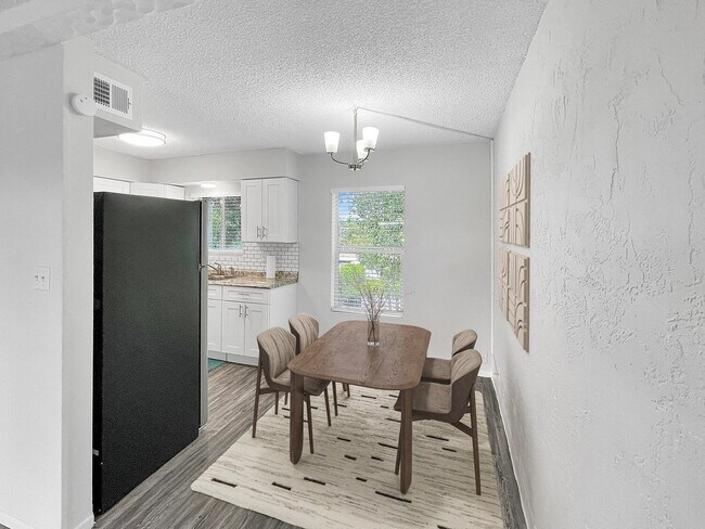 Building Photo - Sora on Rose