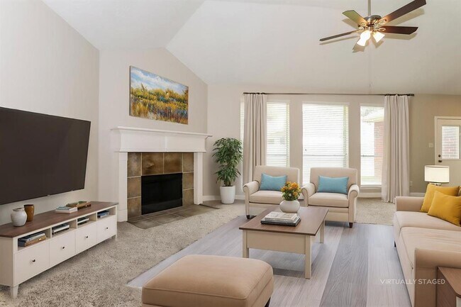 Foto del edificio - 13626 Summer Hill Dr