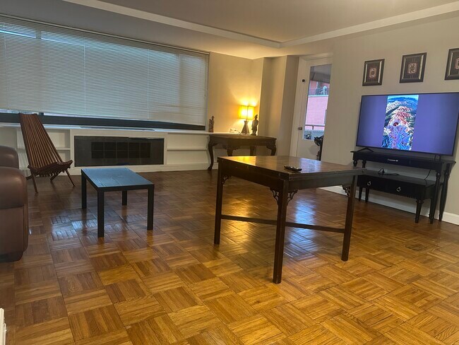 Foto del edificio - 1011 Arlington Blvd