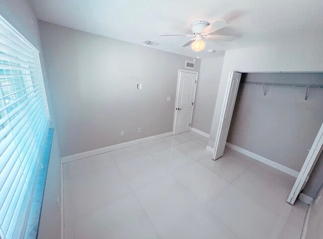 Foto del edificio - 2852 SW 36th Ave