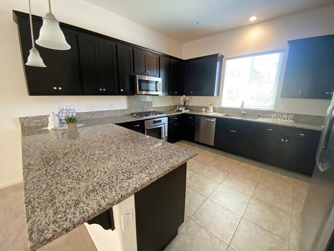 Foto del edificio - 3 Bedroom 3 Bathroom Home with Open Floor ...